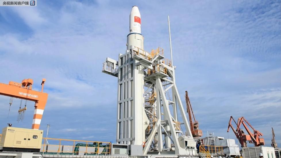 　今天（6月5日）12时06分，我国在黄海海域使用长征十一号运载火箭（CZ-11 WEY号）成功完成“一箭七星”海上发射技术试验，这是我国首次在海上进行航天发射，填补了我国运载火箭海上发射的空白，为我国快速进入太空提供了新的发射方式。